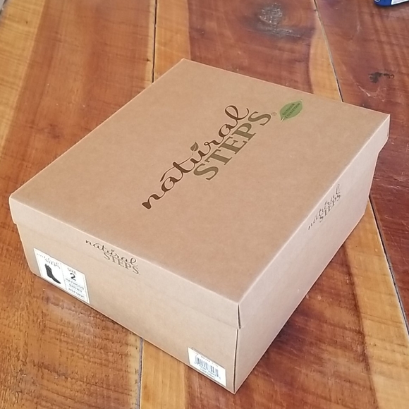 Girl's Cowgirl Boots - Picture 11 of 11